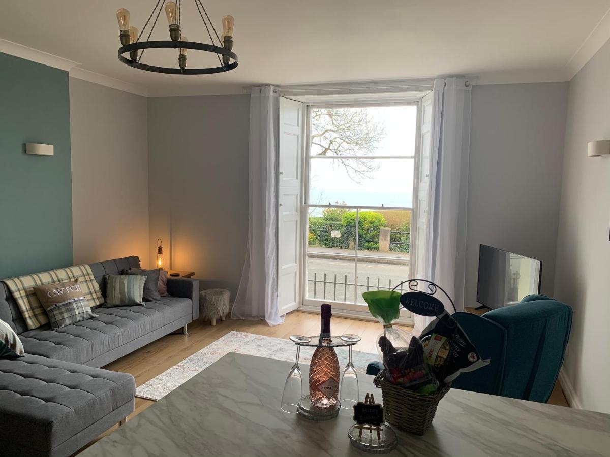 Beautiful Flat With Harbour Views Tenby Eksteriør billede